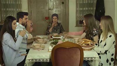 قصه ودع رجلاً زوجته واولادة الاربعه كامله