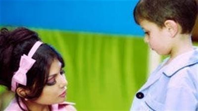 كيف أصبح طفل أغنية “بابا فين” 