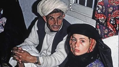 شيخ القبيله وبناته الخمسه