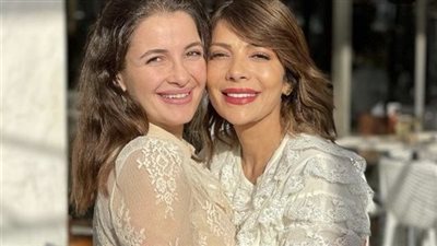 شام الذهبي تخرج عن صمتها بعد ان شاهدت لاول مره فيديو والدتها الفنانة أصالة