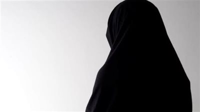 اتفرج سعودية وضعت كاميرا مراقبة في المطبخ فأكتشفت مفاجأة