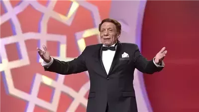هذه هي الفنانة الوحيدة التي أقسم عادل إمام بأن لا تعمل معه طوال حياته بعد ماشاهد ماقامت به بأحد افلامه !! لن تصدق ماذا فعلت به!!