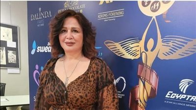 زلة لسان اوقعتها بنيران الانتقادات ا الفنانة الهام شاهين تفضح نفسها