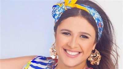 ياسمين عبد العزيز تفاجئ الجميع بنحافة ملفتة بعد الطلاق !! هو الطلاق بيعمل كدا ؟