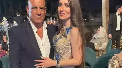 من هي الفتاه الحسناء التي ظهرت مع محمد لطفي ؟ ايه الجمال دااا